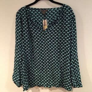 Tommy Bahama Peasant Top. NWT. Size M